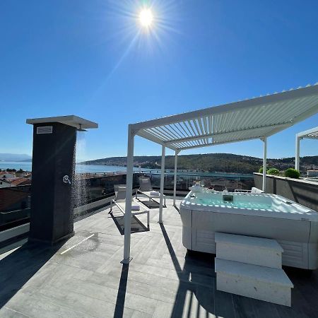Sky garden Lägenhet Trogir Exteriör bild