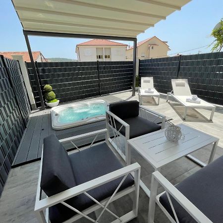 Sky garden Lägenhet Trogir Exteriör bild