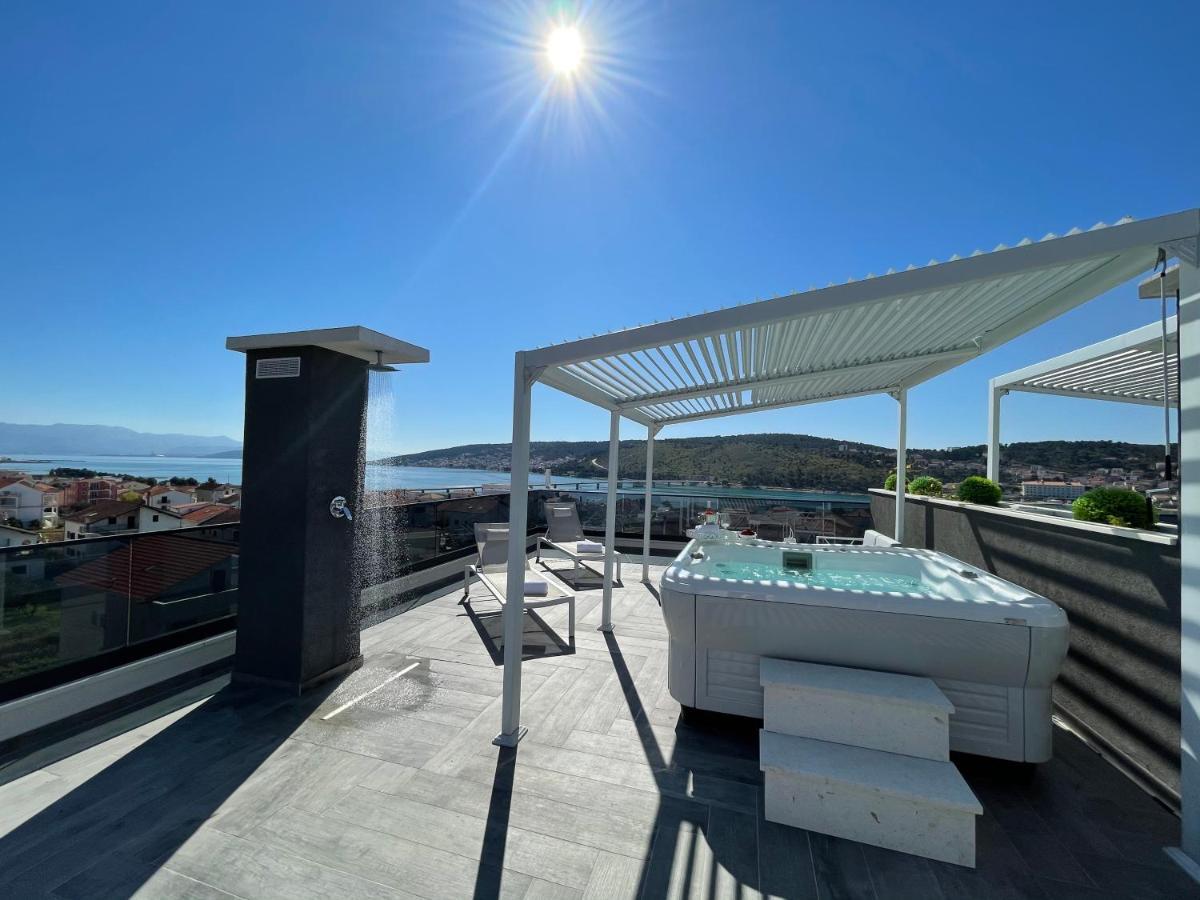 Sky garden Lägenhet Trogir Exteriör bild