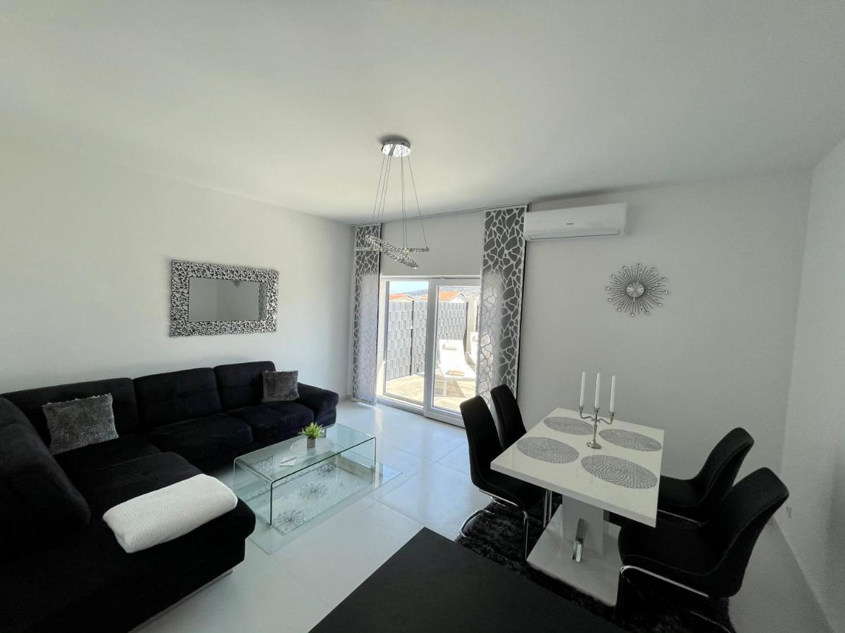 Sky garden Lägenhet Trogir Exteriör bild