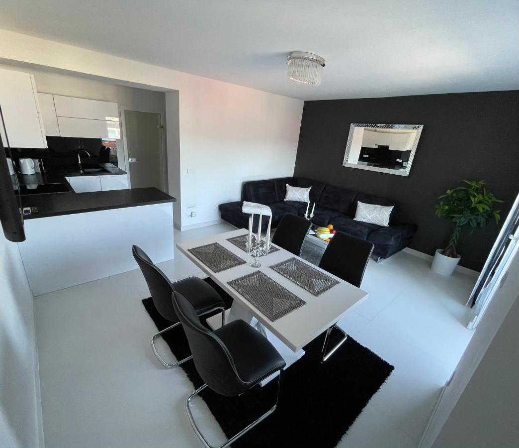 Sky garden Lägenhet Trogir Exteriör bild