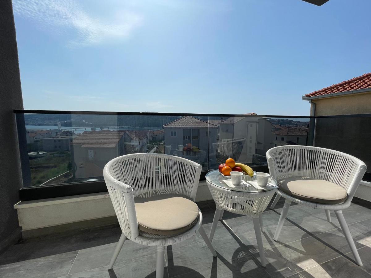 Sky garden Lägenhet Trogir Exteriör bild